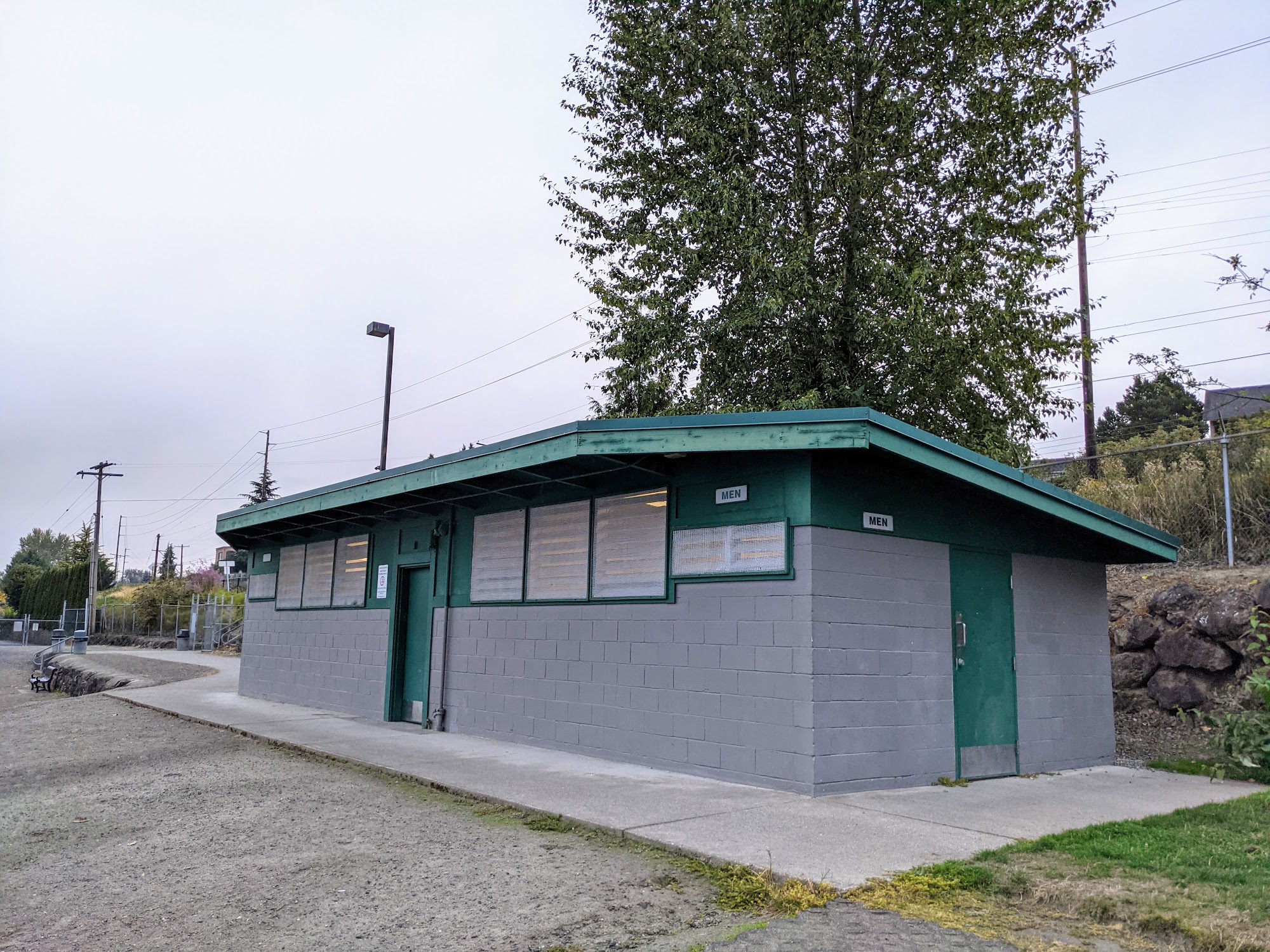 Kennydale Beach Park Public Restrooms